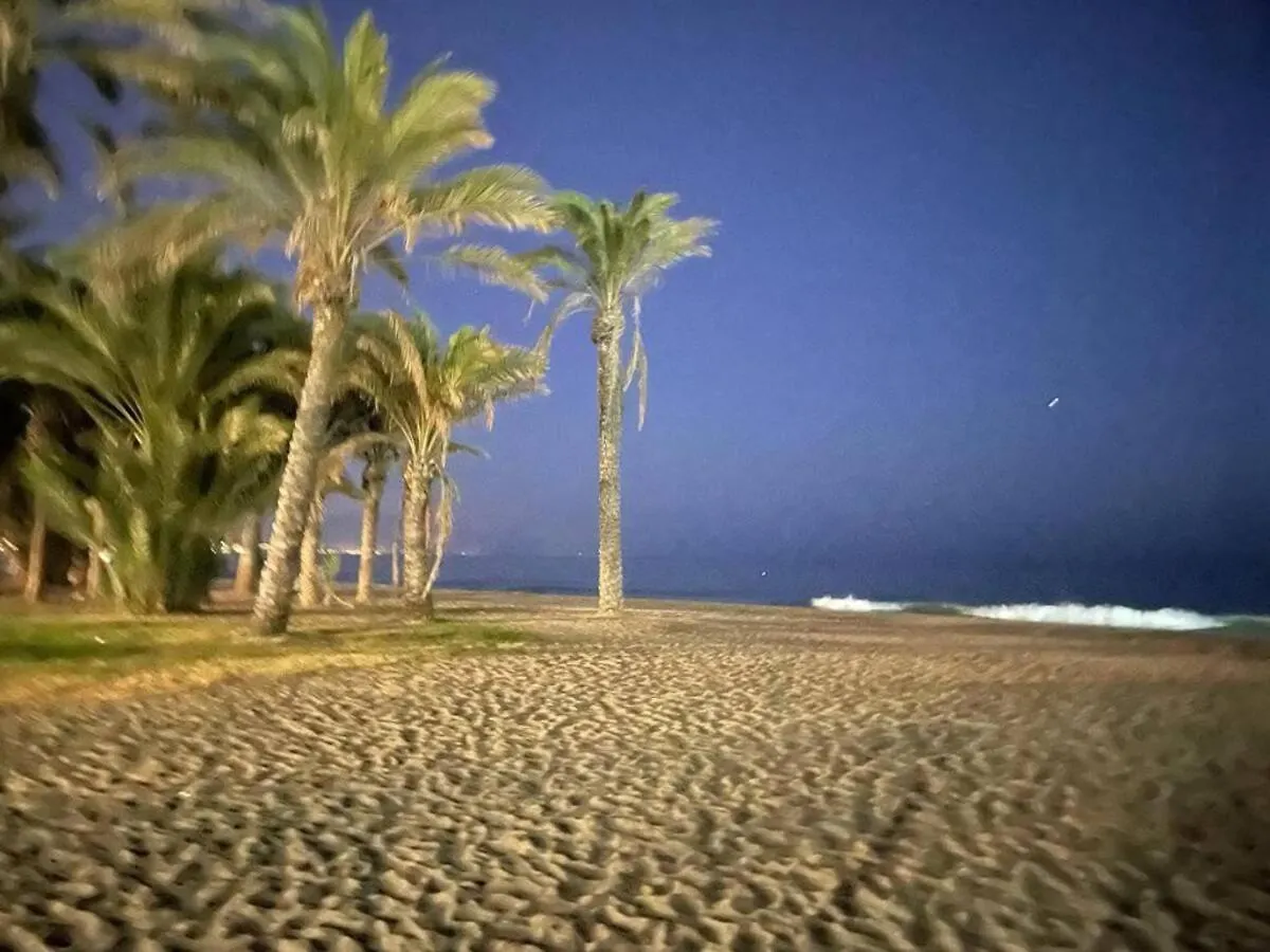 One Step From The Beach 托雷莫利诺斯 西班牙